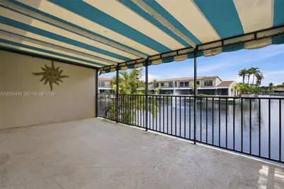 8555 Ardoch Rd, Miami Lakes, FL 33016 - Photo 25