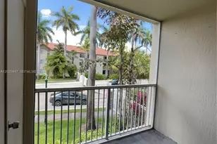 470 S Park Rd, Hollywood, FL 33021 - Photo 9