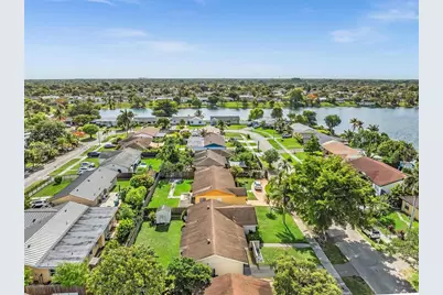 11061 SW 163rd St, Miami, FL 33157 - Photo 37