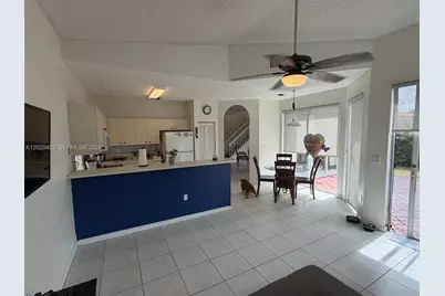 15619 SW 112th Dr, Miami, FL 33196 - Photo 9