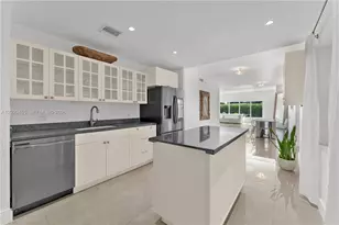 11144 NE 8th Ct, Biscayne Park, FL 33161 - Photo 19
