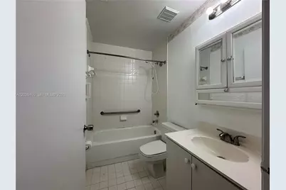 7420 W 20th Ave #446, Hialeah, FL 33016 - Photo 17