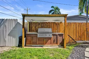 6761 Allen St, Hollywood, FL 33024 - Photo 37