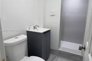 1845 Bay Rd, Miami Beach, FL 33139 - Photo 7