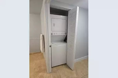 41 SE 5th St #815, Miami, FL 33131 - Photo 11