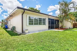 500 NW 96th Terrace, Pembroke Pines, FL 33024 - Photo 29