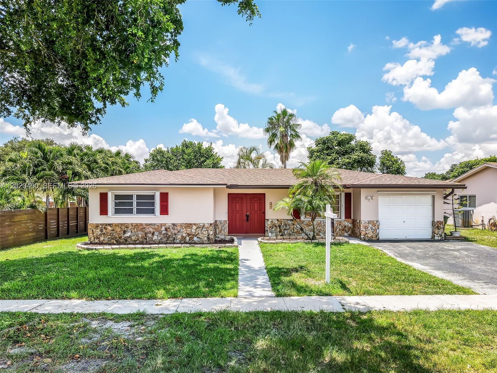 500 NW 96th Terrace main architectural view