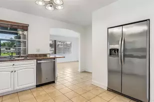 500 NW 96th Terrace, Pembroke Pines, FL 33024 - Photo 23
