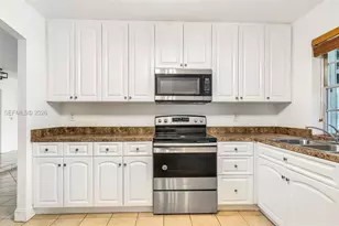 500 NW 96th Terrace, Pembroke Pines, FL 33024 - Photo 21