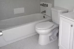 496 NW 165th, Miami, FL 33169 - Photo 27