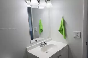 496 NW 165th, Miami, FL 33169 - Photo 23