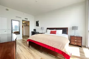 1750 N Bayshore Dr, Miami, FL 33132 - Photo 19