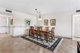 3800 Oaks Clubhouse Dr, Pompano Beach, FL 33069 - Photo 13
