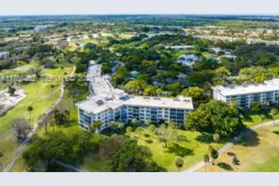 3800 Oaks Clubhouse Dr #307, Pompano Beach, FL 33069 - Photo 21