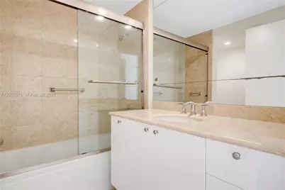 901 Brickell Key Blvd #609, Miami, FL 33131 - Photo 11
