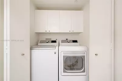 901 Brickell Key Blvd #609, Miami, FL 33131 - Photo 11