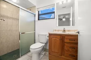 1070 Cedar Creek Way, Davie, FL 33325 - Photo 27