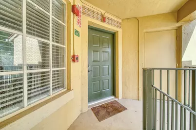 18326 NW 68th Ave #H, Hialeah, FL 33015 - Photo 25