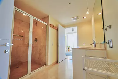 450 Alton Rd #2810, Miami Beach, FL 33139 - Photo 17