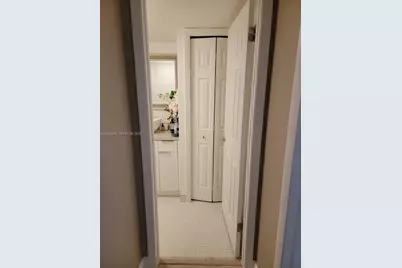 220 Lakeview Dr #212, Weston, FL 33326 - Photo 11