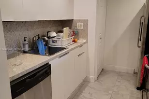 220 Lakeview Dr, Weston, FL 33326 - Photo 5