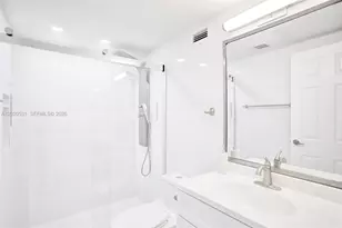 2501 S Ocean Dr, Hollywood, FL 33019 - Photo 3