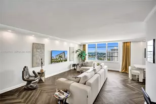 230 174th St, Sunny Isles Beach, FL 33160 - Photo 25