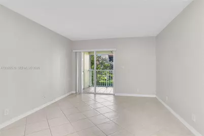 100 Lakeview Dr #201, Weston, FL 33326 - Photo 9