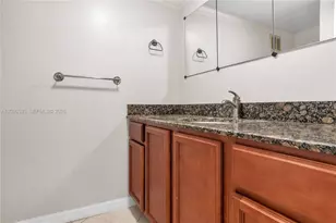 100 Lakeview Dr, Weston, FL 33326 - Photo 5
