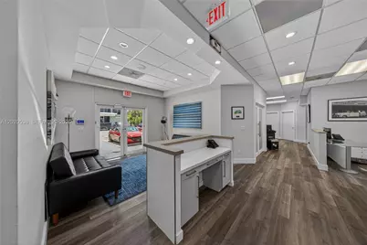 1327 SE 2nd Ave, Fort Lauderdale, FL 33316 - Photo 9