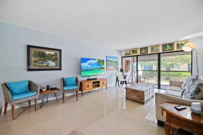 200 Lakeview Dr #113, Weston, FL 33326 - Photo 5