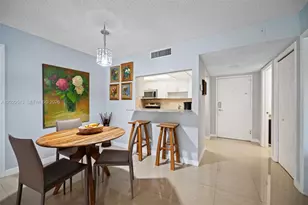 200 Lakeview Dr, Weston, FL 33326 - Photo 3