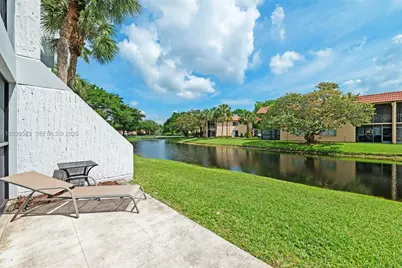 200 Lakeview Dr #113, Weston, FL 33326 - Photo 23