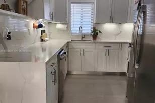 11841 SW 18th St, Miami, FL 33175 - Photo 11