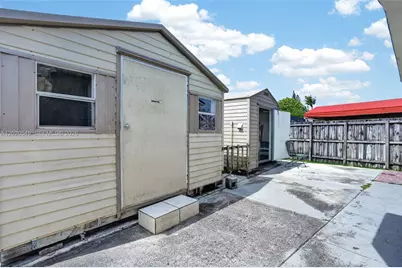 7100 NW 1st Ter, Miami, FL 33126 - Photo 37