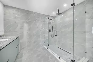 7868 NW 194th St, Hialeah, FL 33015 - Photo 19