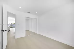 7868 NW 194th St, Hialeah, FL 33015 - Photo 37