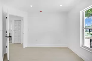 7868 NW 194th St, Hialeah, FL 33015 - Photo 35