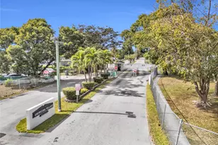 19800 SW 180th Ave, Miami, FL 33187 - Photo 25