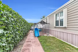 19800 SW 180th Ave, Miami, FL 33187 - Photo 23