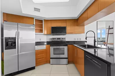 1750 N Bayshore Dr #4901, Miami, FL 33132 - Photo 7