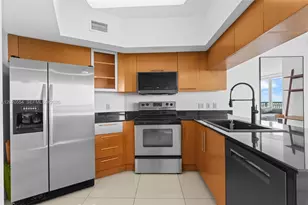 1750 N Bayshore Dr, Miami, FL 33132 - Photo 13