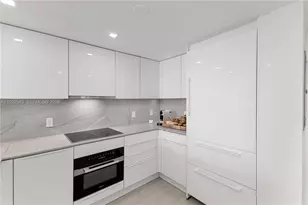 2101 NE Brickell Ave, Miami, FL 33129 - Photo 15