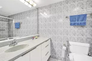 231 174th St, Sunny Isles Beach, FL 33160 - Photo 21