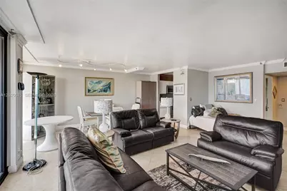 19667 Turnberry Way #10C, Aventura, FL 33180 - Photo 11