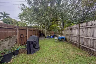 410 Pinecrest Dr, Miami Springs, FL 33166 - Photo 11