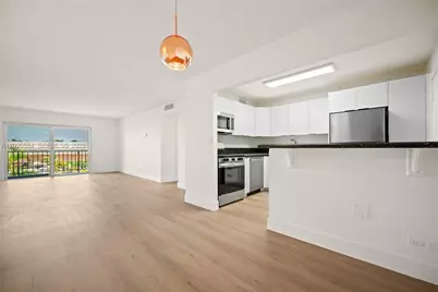 8107 SW 72nd Ave #413E, Miami, FL 33143 - Photo 7