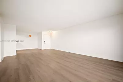 8107 SW 72nd Ave #413E, Miami, FL 33143 - Photo 5