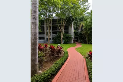 13255 SW 88 Ln #406-CS, Kendall, FL 33186 - Photo 7