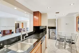 520 Brickell Key Dr, Miami, FL 33131 - Photo 17
